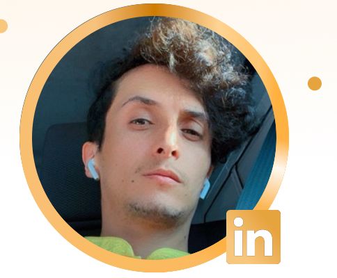 صورة مصمم الأزياء علي الجلاب